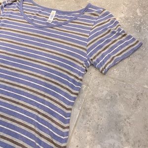 Lularoe Classic Tee